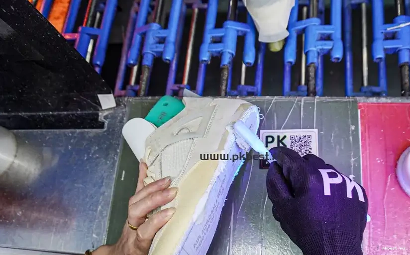 JORDAN SAIL OFF-WHITE TO READY SHIP RETRO MATERIALS RETAIL 4 0602